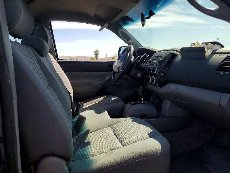 68989216 :رقم المزاد ، 5TENX22NX5Z043368 vin ، 2005 Toyota Tacoma مزاد بيع