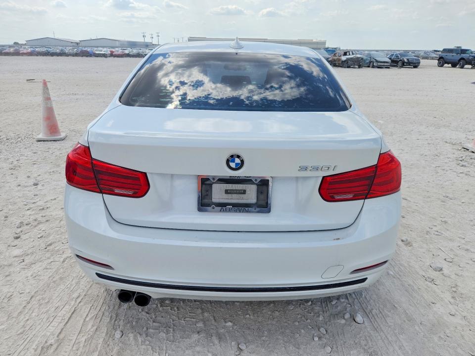 68289176 :رقم المزاد ، WBA8B9C51JK677375 vin ، 2018 Bmw 330 مزاد بيع
