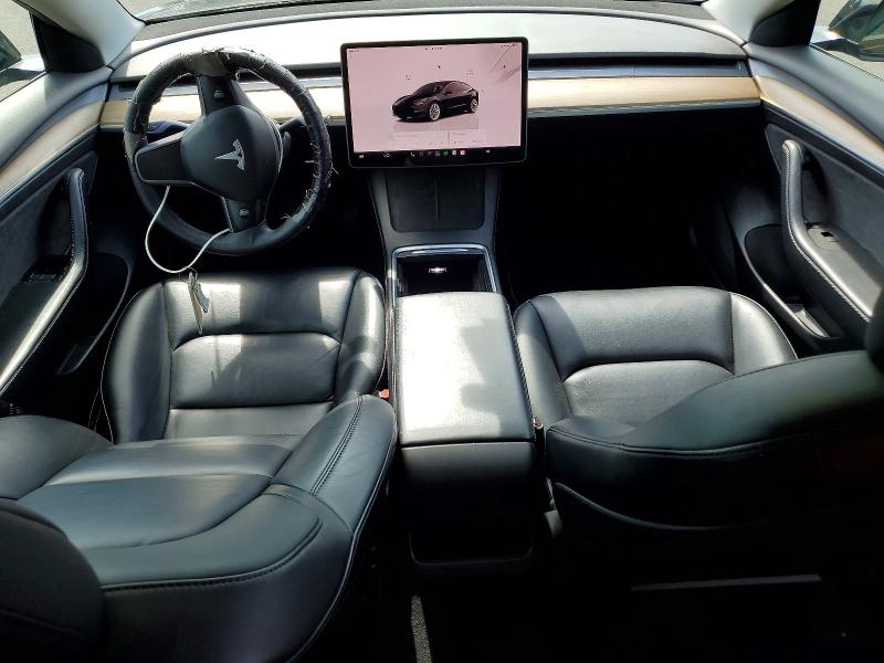68674116 :رقم المزاد ، 5YJ3E1EA1NF188879 vin ، 2022 Tesla Model 3 مزاد بيع