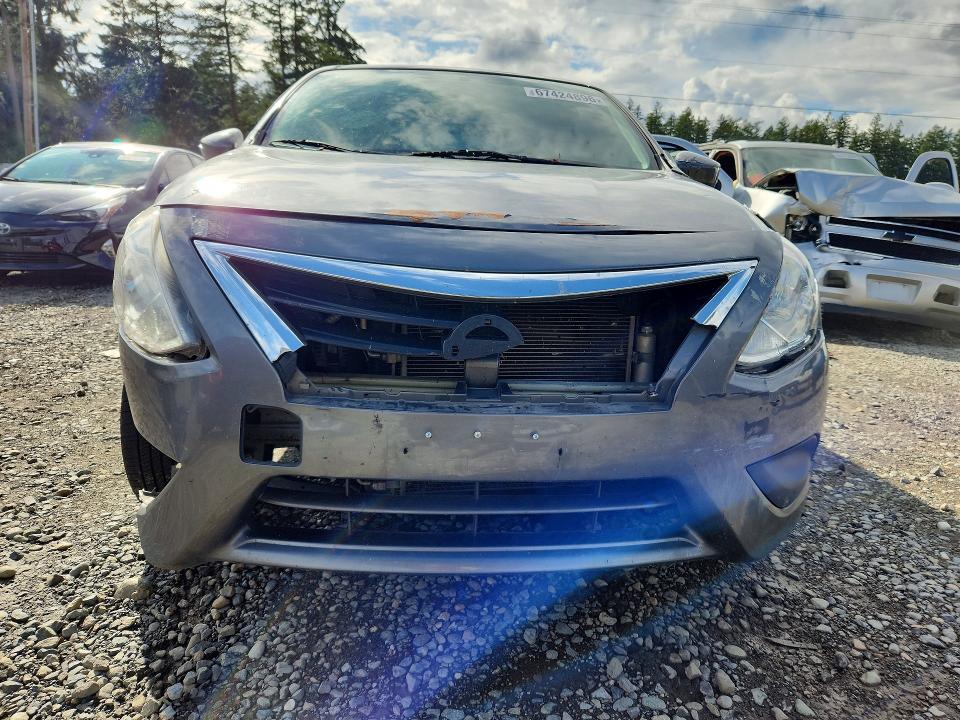 67424896 :رقم المزاد ، 3N1CN7APXGL902447 vin ، 2016 Nissan Versa مزاد بيع