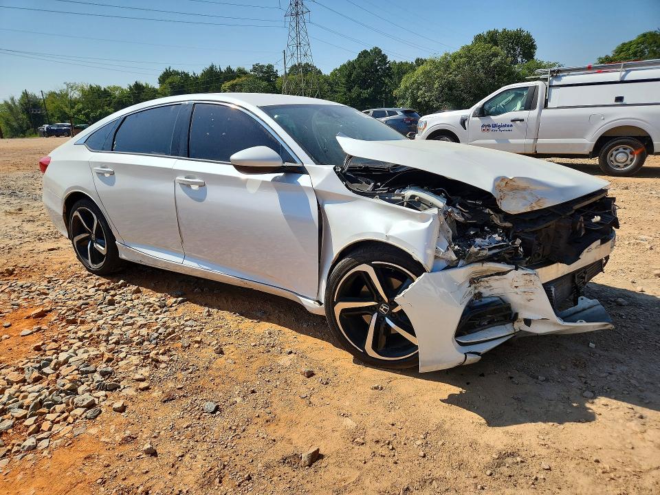 Продаж на аукціоні авто 2019 Honda Accord, vin: 1HGCV1F39KA020297, номер лоту: 67698586