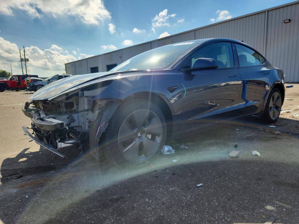 68741676 :رقم المزاد ، 5YJ3E1EA2PF420098 vin ، 2023 Tesla Model 3 مزاد بيع