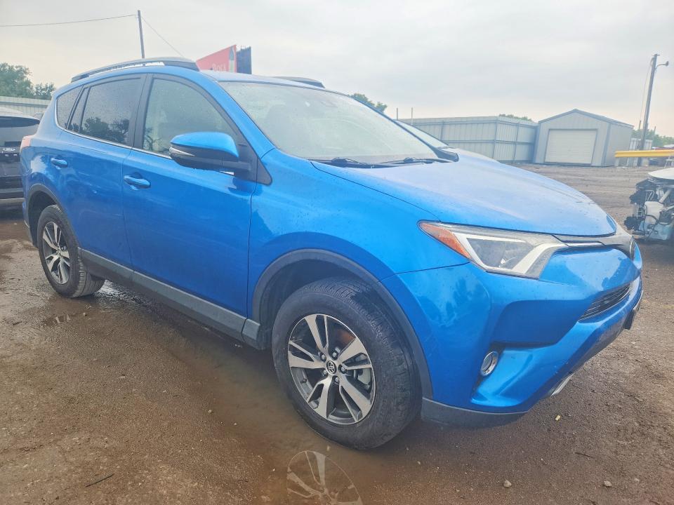 69773226 :رقم المزاد ، JTMWFREV0HJ123899 vin ، 2017 Toyota Rav4 مزاد بيع