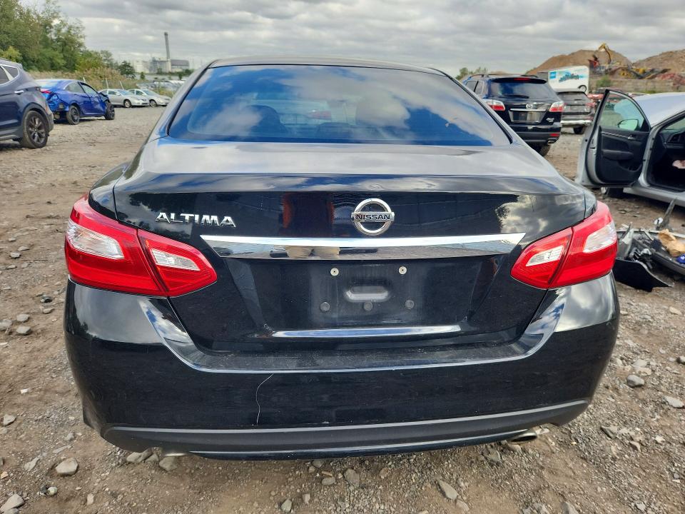 Продажа на аукционе авто 2017 Nissan Altima, vin: 1N4AL3AP2HC233483, номер лота: 70309576