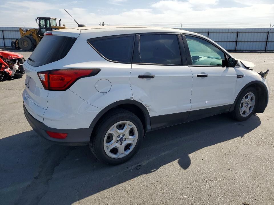 68868696 :رقم المزاد ، 1FMCU0F74KUA06400 vin ، 2019 Ford Escape مزاد بيع