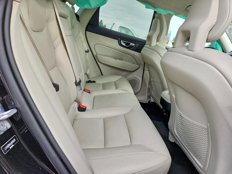68212136 :رقم المزاد ، LYV102RKXJB113916 vin ، 2018 Volvo Xc60 مزاد بيع