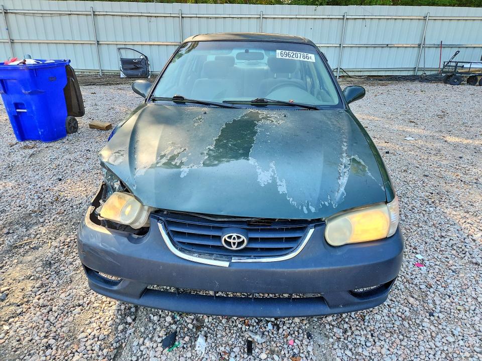 69620786 :رقم المزاد ، 2T1BR12E21C499050 vin ، 2001 Toyota Corolla مزاد بيع