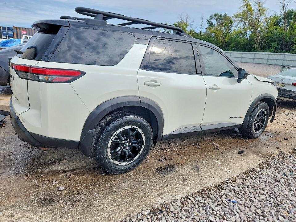69692036 :رقم المزاد ، 5N1DR3BD5PC273223 vin ، 2023 Nissan Pathfinder مزاد بيع