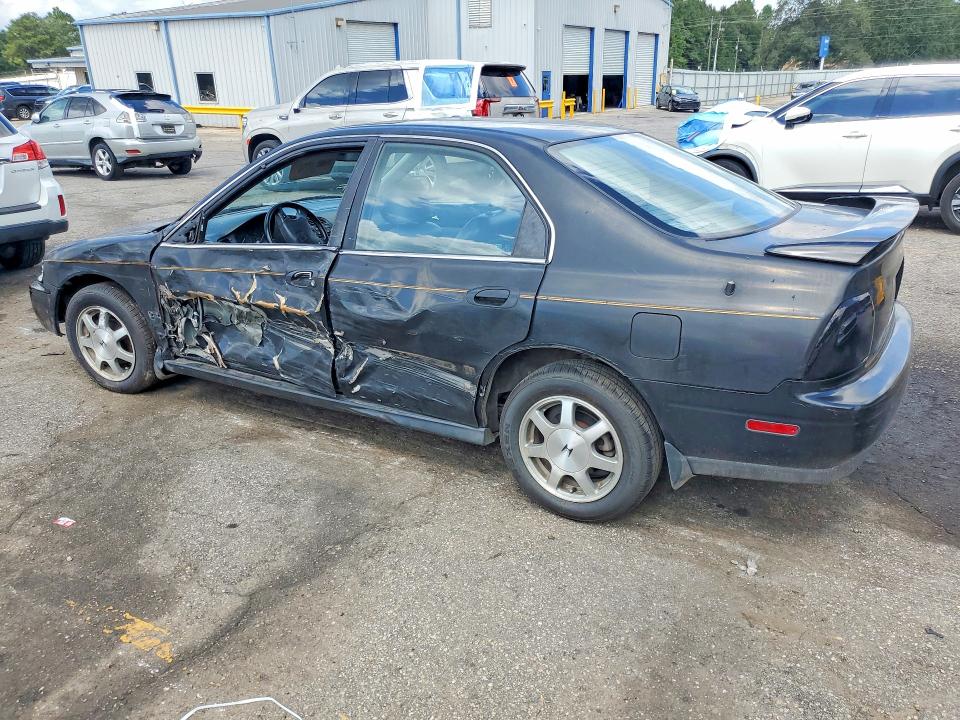 68997786 :رقم المزاد ، 1HGCD5667RA114497 vin ، 1994 Honda Accord مزاد بيع