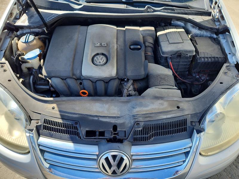 69901646 :رقم المزاد ، 3VWKZ71K29M271981 vin ، 2009 Volkswagen Jetta مزاد بيع