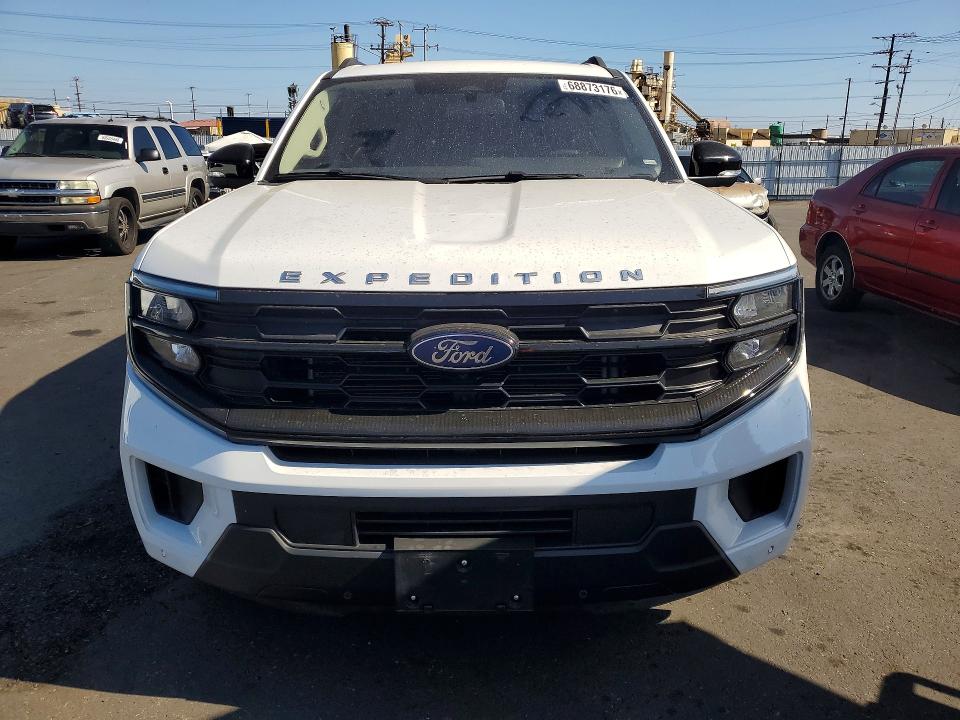 68873176 :رقم المزاد ، 1FMJK1J85SEA28984 vin ، 2025 Ford Expedition مزاد بيع