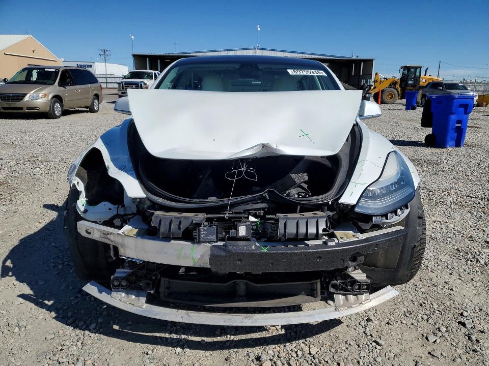 Продажа на аукционе авто 2018 Tesla Model 3, vin: 5YJ3E1EB7JF134716, номер лота: 69795986