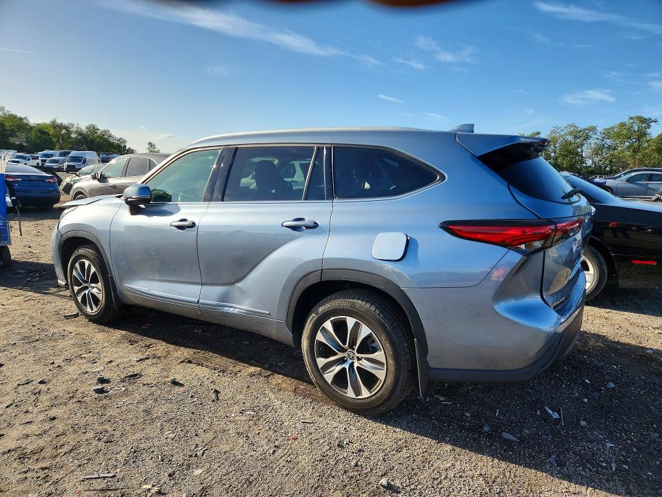 67417346 :رقم المزاد ، 5TDGZRBH9NS212735 vin ، 2026 Toyota Highlander مزاد بيع