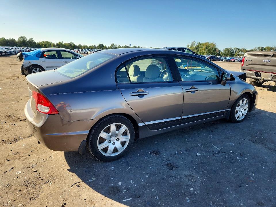 69244216 :رقم المزاد ، 19XFA1F54BE025199 vin ، 2011 Honda Civic مزاد بيع