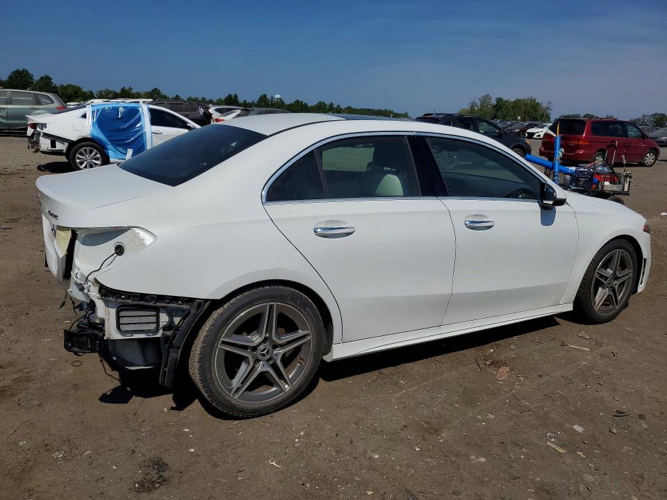 2019 Mercedes-benz A მანქანა იყიდება აუქციონზე, vin: WDD3G4FB6KW022390, აუქციონის ნომერი: 67461276
