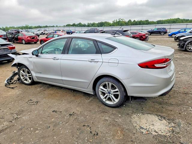 2018 Ford Fusion მანქანა იყიდება აუქციონზე, vin: 3FA6P0LU4JR102249, აუქციონის ნომერი: 67732386