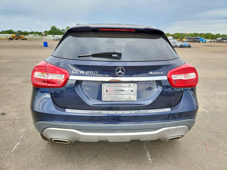 68979146 :رقم المزاد ، WDCTG4GBXJJ459937 vin ، 2018 Mercedes-benz Gla مزاد بيع