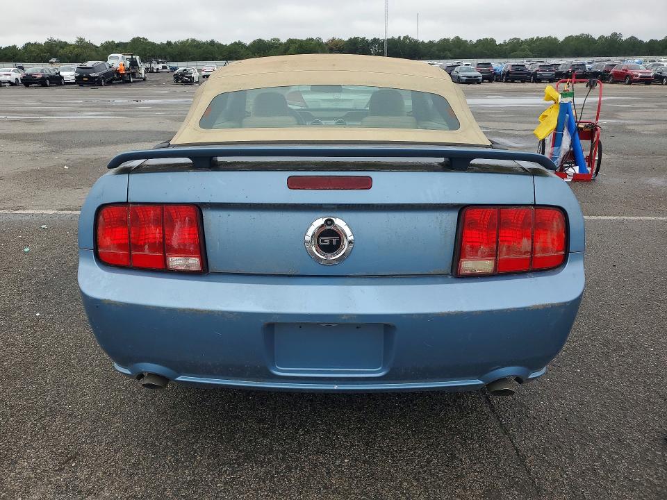 70811406 :رقم المزاد ، 1ZVHT85H755190149 vin ، 2005 Ford Mustang مزاد بيع