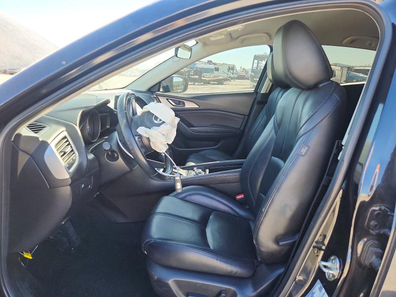 68013606 :رقم المزاد ، 3MZBN1L77HM139024 vin ، 2017 Mazda 3 مزاد بيع