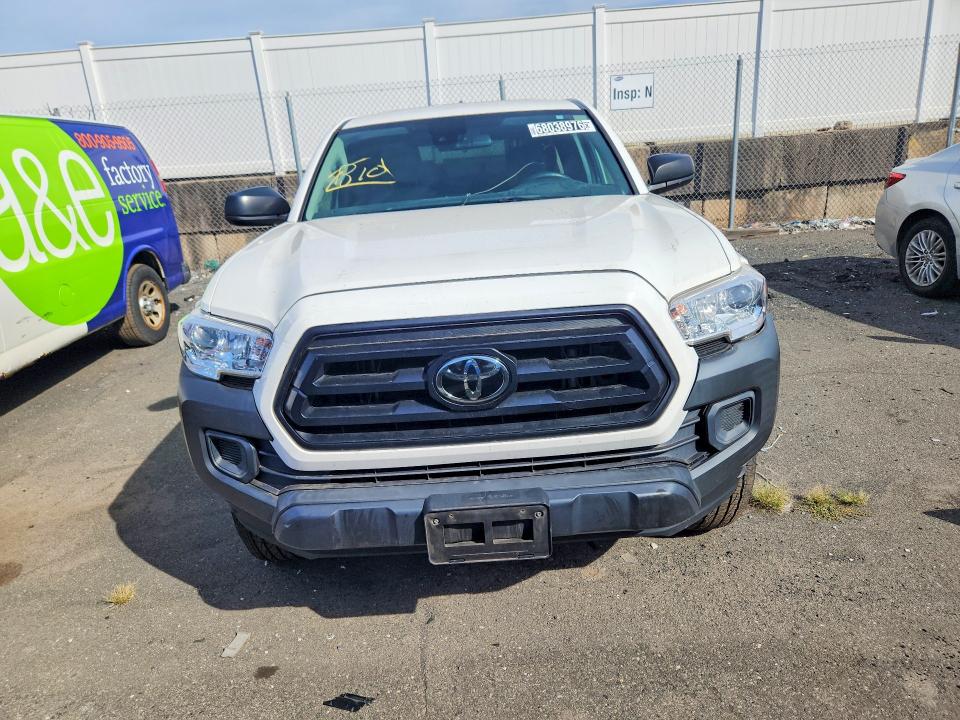 68038976 :رقم المزاد ، 3TYRX5GN6MT029043 vin ، 2021 Toyota Tacoma مزاد بيع