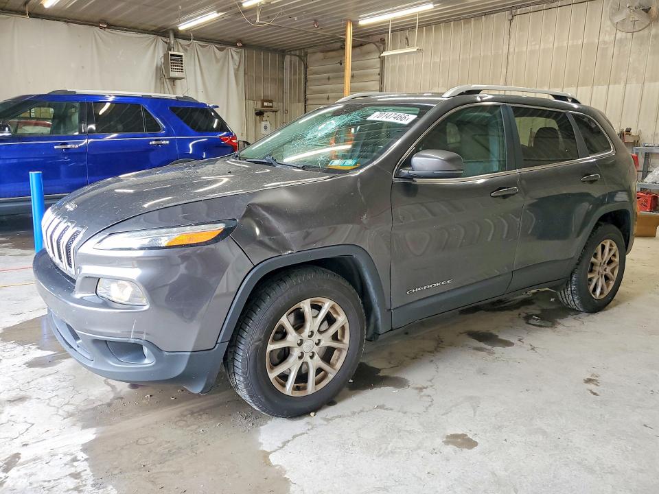 Auction sale of the 2016 Jeep Cherokee, vin: 1C4PJMCS4GW251045, lot number: 70147466