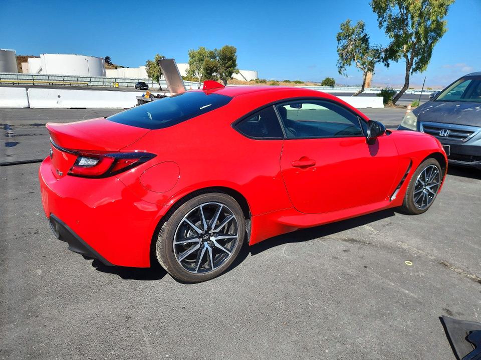 68069396 :رقم المزاد ، JF1ZNBB10S8757646 vin ، 2025 Toyota Gr86 مزاد بيع