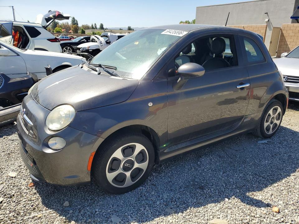Продаж на аукціоні авто 2015 Fiat 500, vin: 3C3CFFGE2FT749771, номер лоту: 69435896