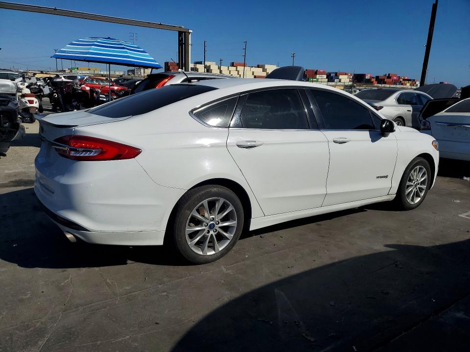 2017 Ford Fusion მანქანა იყიდება აუქციონზე, vin: 3FA6P0LU9HR387931, აუქციონის ნომერი: 70896926