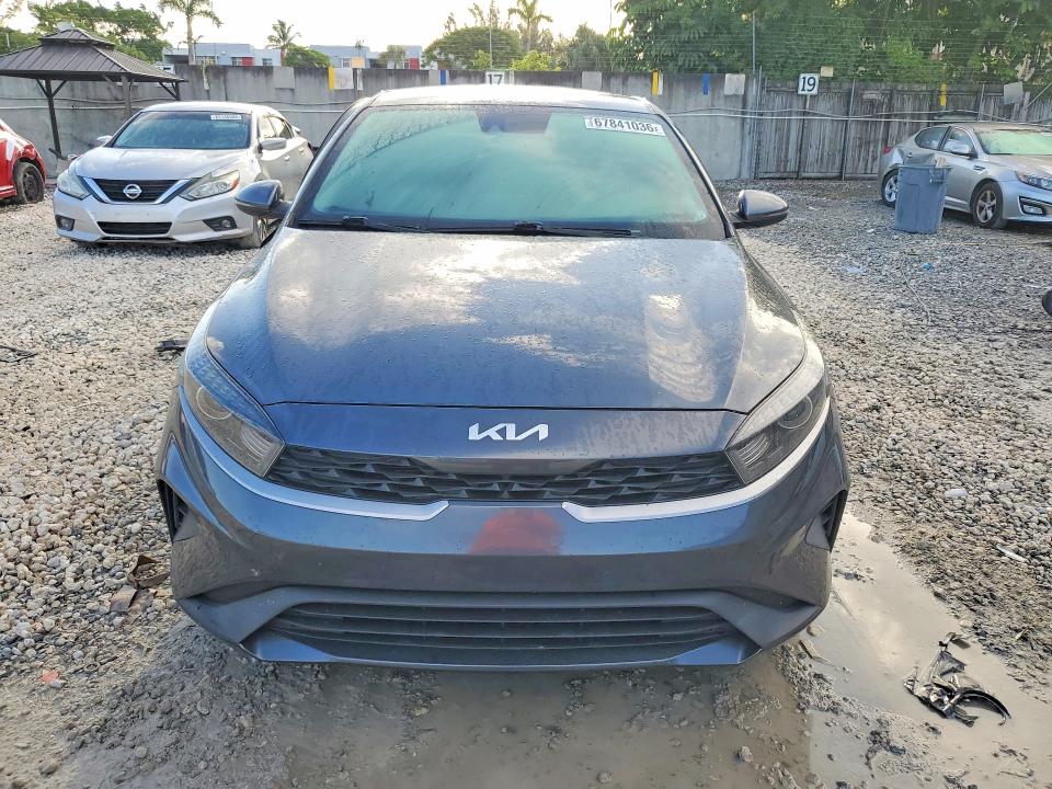 67841036 :رقم المزاد ، 3KPF24AD6NE470920 vin ، 2022 Kia Forte مزاد بيع