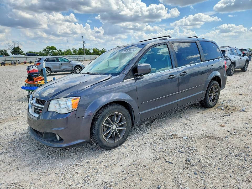 66466396 :رقم المزاد ، 2C4RDGCGXHR828460 vin ، 2017 Dodge Grand Caravan مزاد بيع
