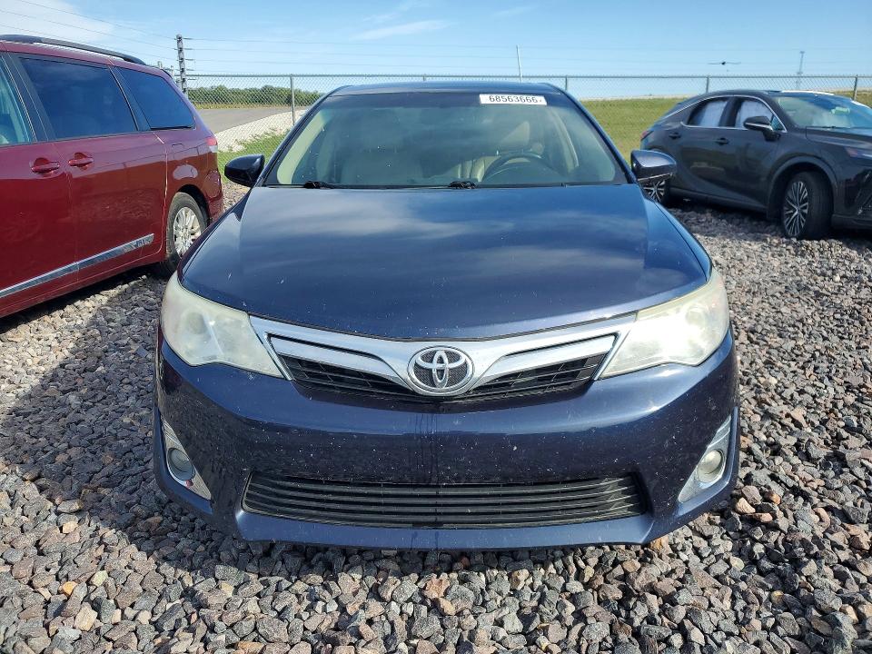 68563666 :رقم المزاد ، 4T1BF1FK4EU778402 vin ، 2014 Toyota Camry مزاد بيع