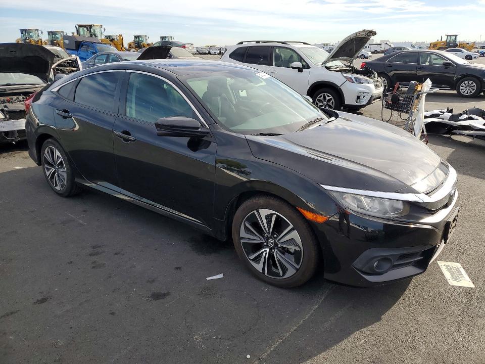 Продаж на аукціоні авто 2017 Honda Civic, vin: 19XFC1F39HE205585, номер лоту: 68303376