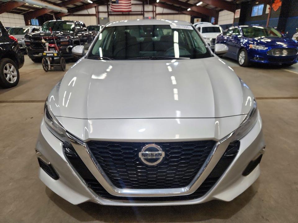 Продажа на аукционе авто 2021 Nissan Altima, vin: 1N4BL4DV6MN359526, номер лота: 71027096