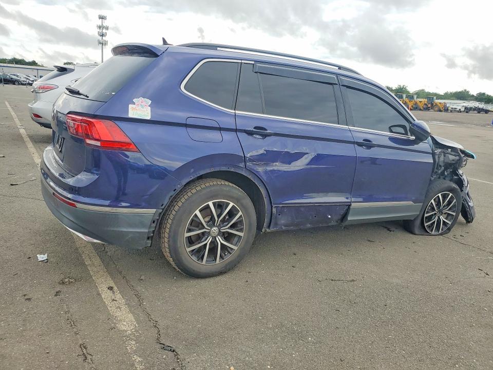 67512506 :رقم المزاد ، 3VV3B7AX6MM018289 vin ، 2021 Volkswagen Tiguan مزاد بيع