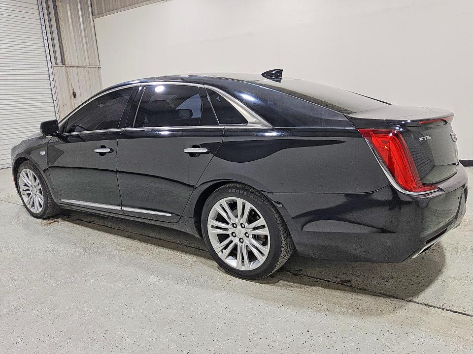 67873656 :رقم المزاد ، 2G61M5S34J9132685 vin ، 2018 Cadillac Xts مزاد بيع