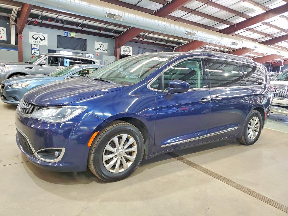 Auction sale of the 2019 Chrysler Pacifica, vin: 2C4RC1BG6KR603543, lot number: 70237596