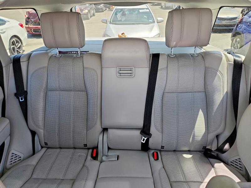 68033886 :رقم المزاد ، SALGV2FE3HA342944 vin ، 2017 Land Rover Range Rover مزاد بيع
