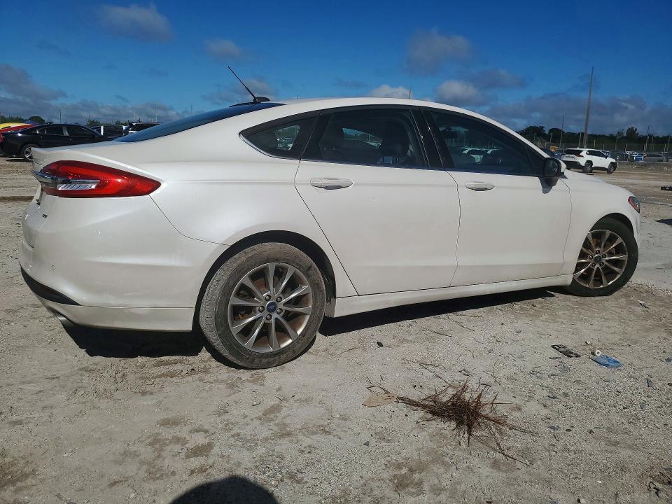 Продаж на аукціоні авто 2017 Ford Fusion, vin: 3FA6P0H78HR281893, номер лоту: 69872256