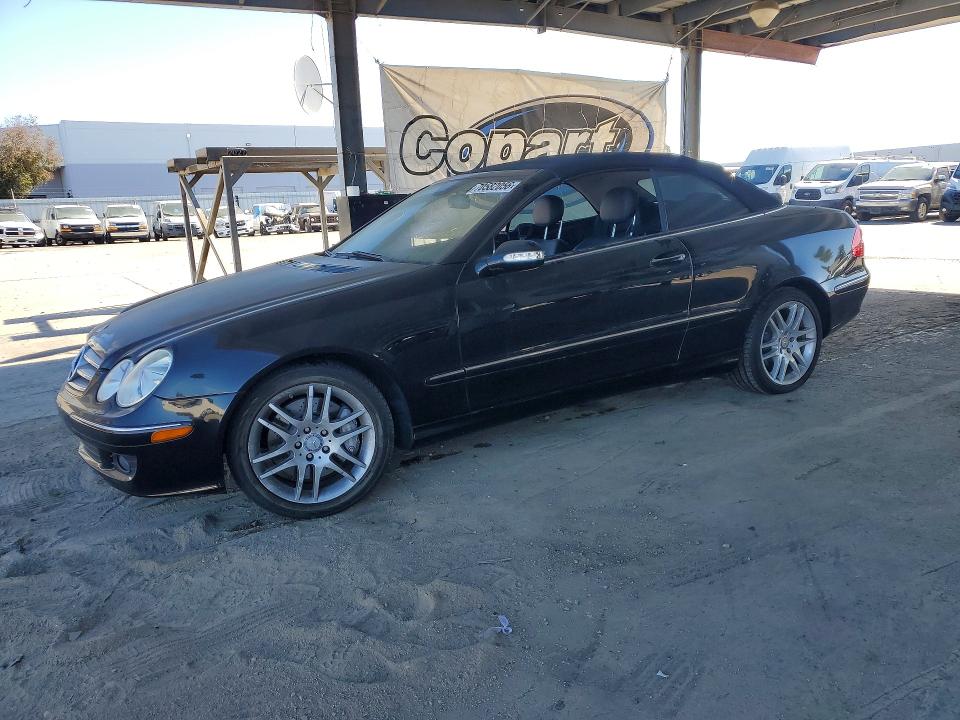 70582056 :رقم المزاد ، WDBTK56F98F238193 vin ، 2008 Mercedes-benz Clk مزاد بيع