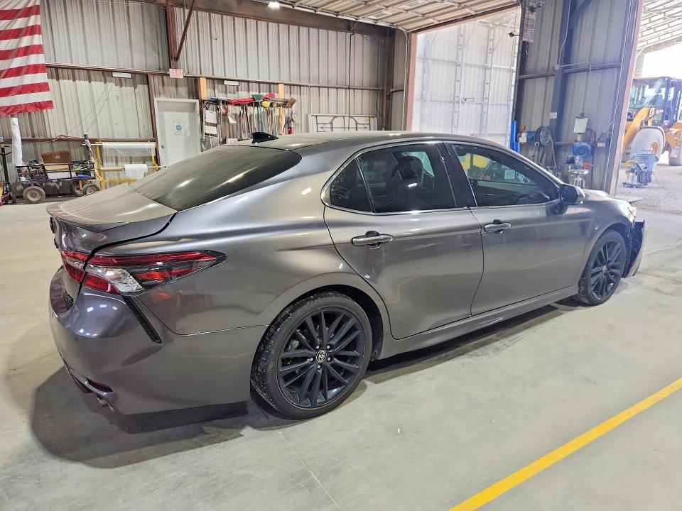 Продажа на аукционе авто 2022 Toyota Camry, vin: 4T1K61BK7NU054595, номер лота: 67732606
