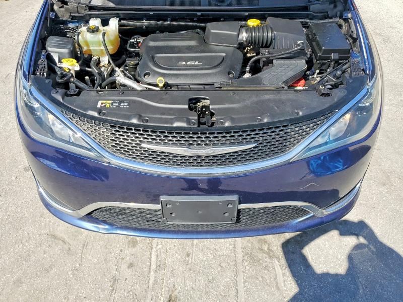 69440996 :رقم المزاد ، 2C4RC1BG7HR788436 vin ، 2017 Chrysler Pacifica مزاد بيع