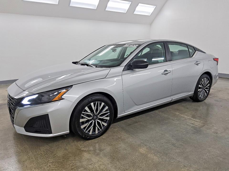 68816636 :رقم المزاد ، 1N4BL4DV6SN429653 vin ، 2025 Nissan Altima مزاد بيع