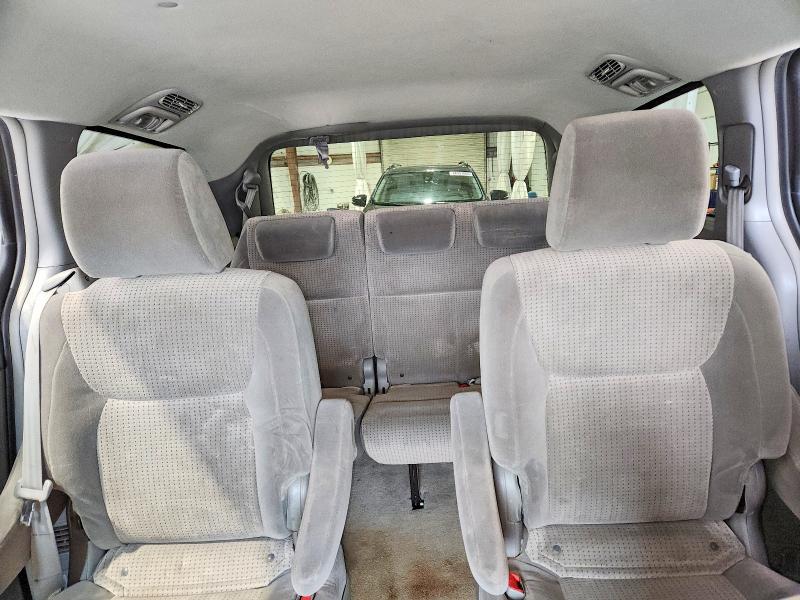 2010 Toyota Sienna მანქანა იყიდება აუქციონზე, vin: 5TDKK4CC6AS321880, აუქციონის ნომერი: 69006176