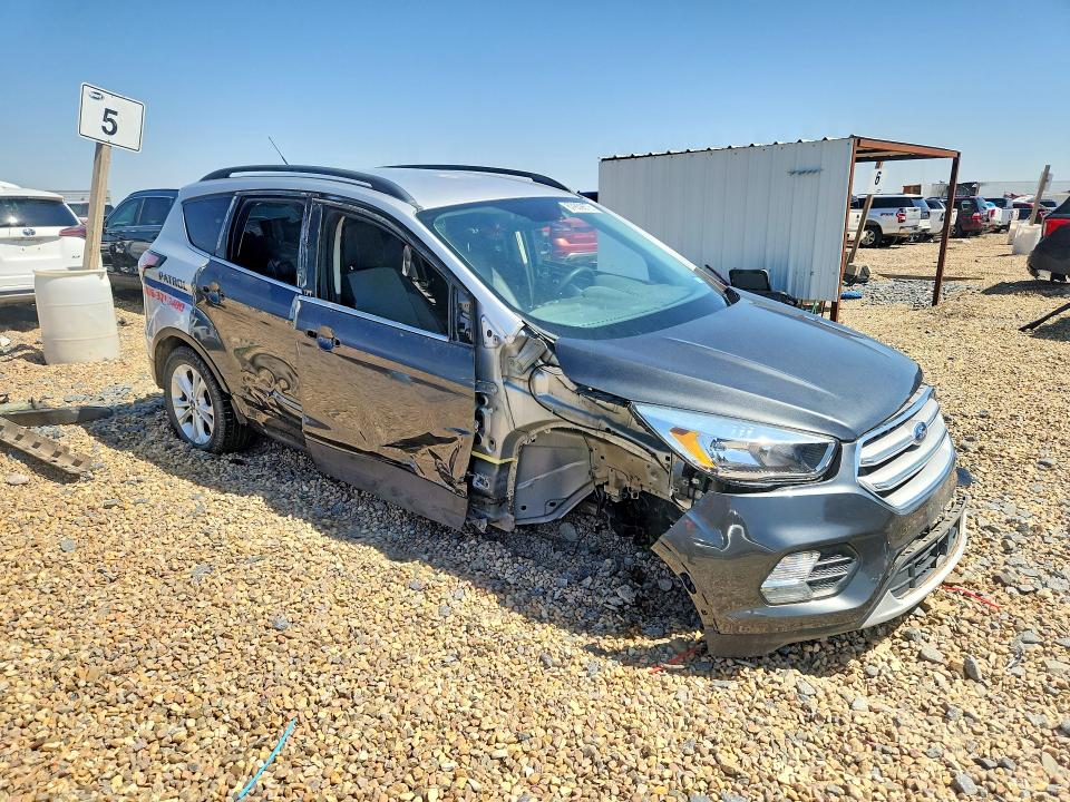 2018 Ford Escape მანქანა იყიდება აუქციონზე, vin: 1FMCU9GD0JUB94565, აუქციონის ნომერი: 67859876