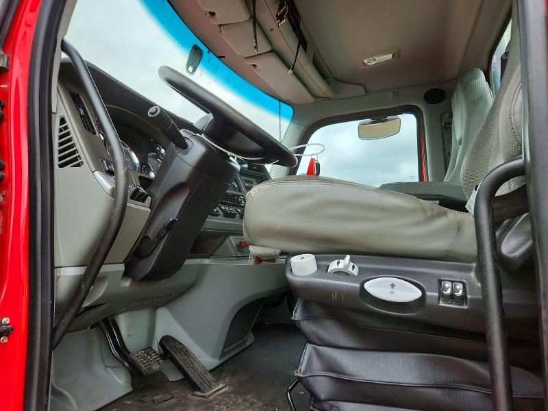 Продажа на аукционе авто 2019 Kenworth T680, vin: 1XKYDP9X1KJ233144, номер лота: 69930496