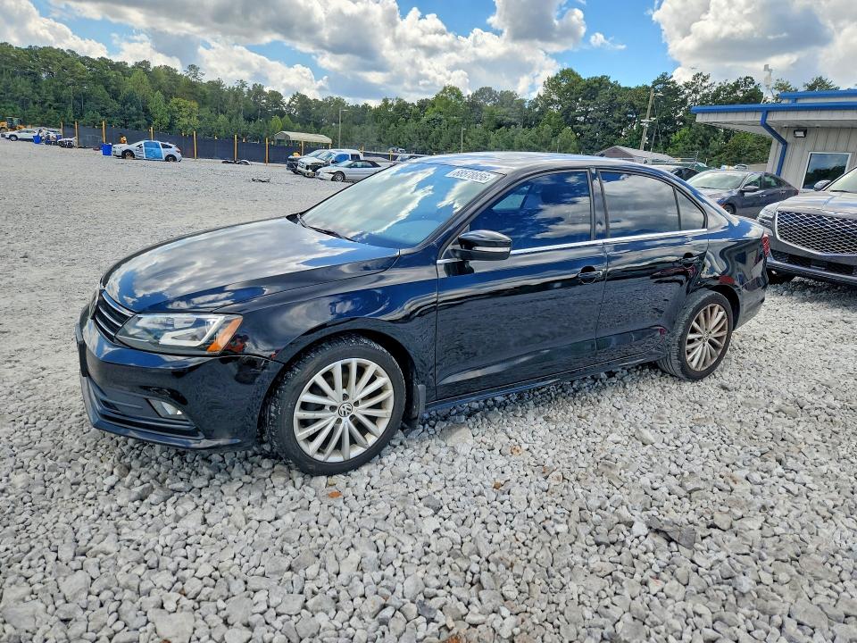 68578856 :رقم المزاد ، 3VWL17AJ2GM310021 vin ، 2016 Volkswagen Jetta مزاد بيع