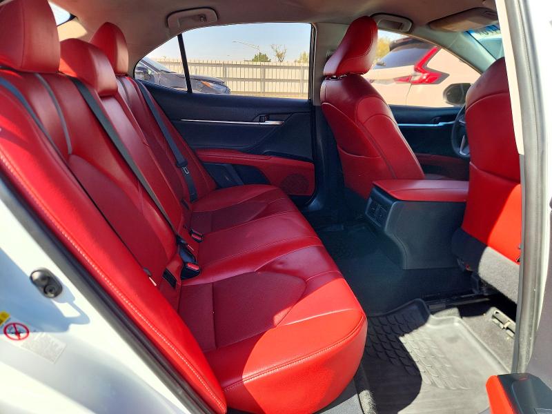 2018 Toyota Camry მანქანა იყიდება აუქციონზე, vin: 4T1B61HK1JU006642, აუქციონის ნომერი: 68574476