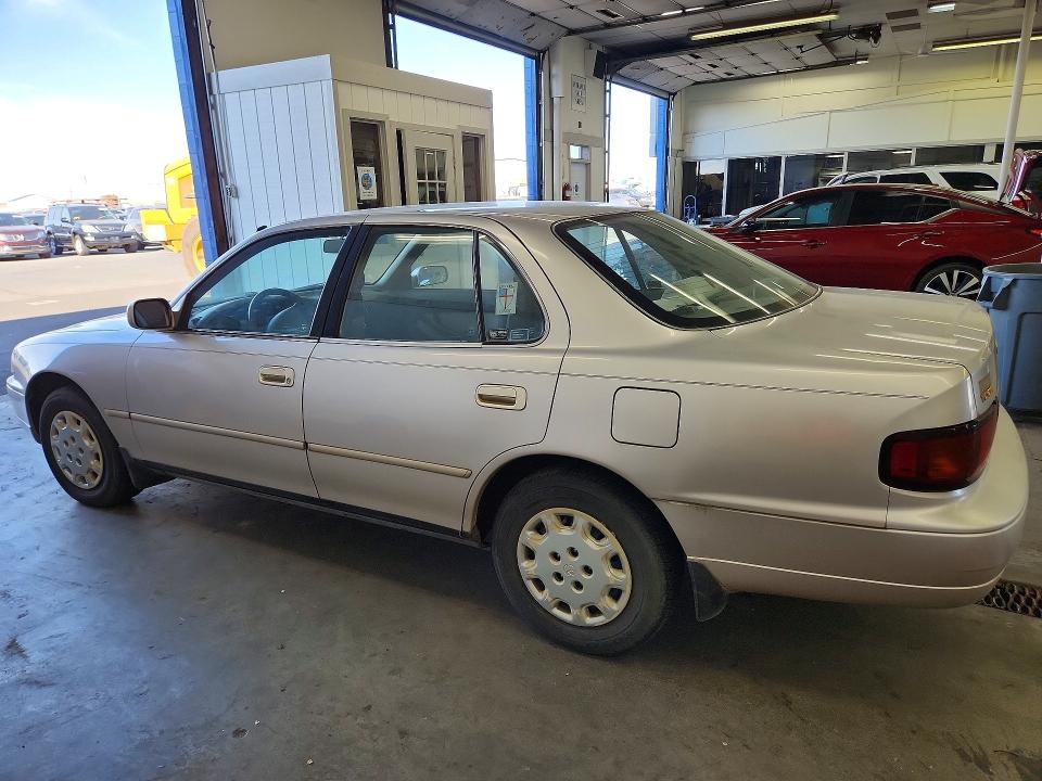 70956326 :رقم المزاد ، JT2BG12K7T0362669 vin ، 1996 Toyota Camry مزاد بيع