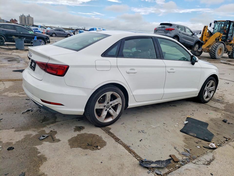 Aukcja sprzedaży 2018 Audi A3, vin: WAUAUGFF7J1071802, numer aukcji: 67675846