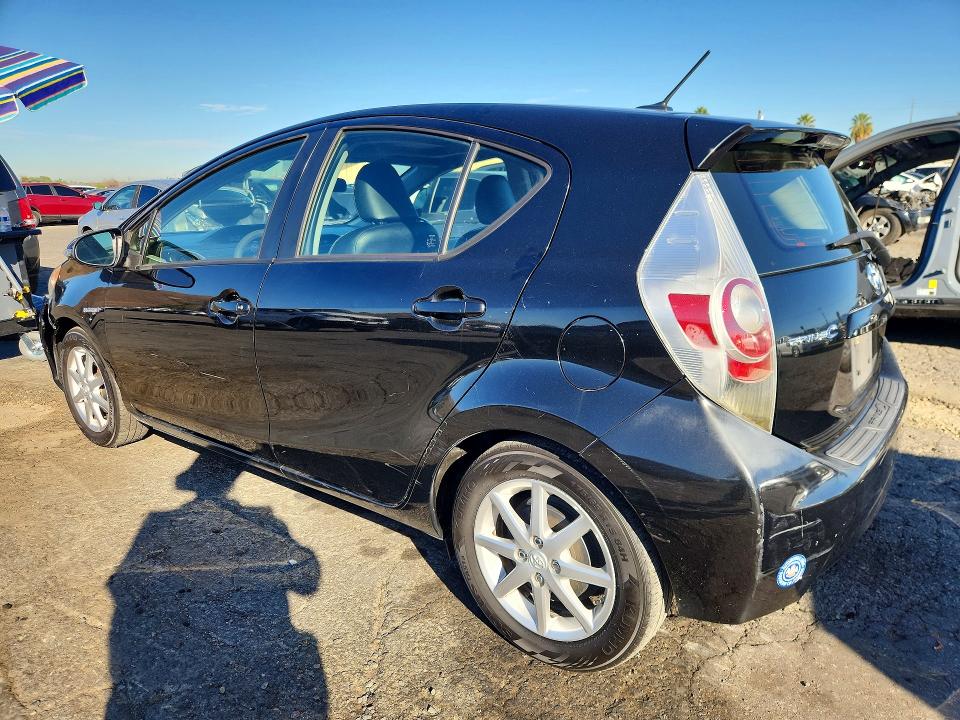 68198736 :رقم المزاد ، JTDKDTB34C1023916 vin ، 2012 Toyota Prius C مزاد بيع